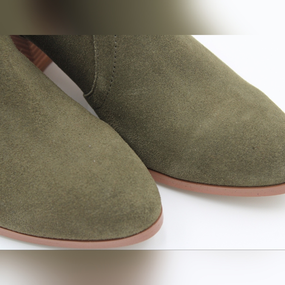 Violet & Red “Cupid” Bootie – Olive Green Suede – Size 6 - Picture 8 of 11